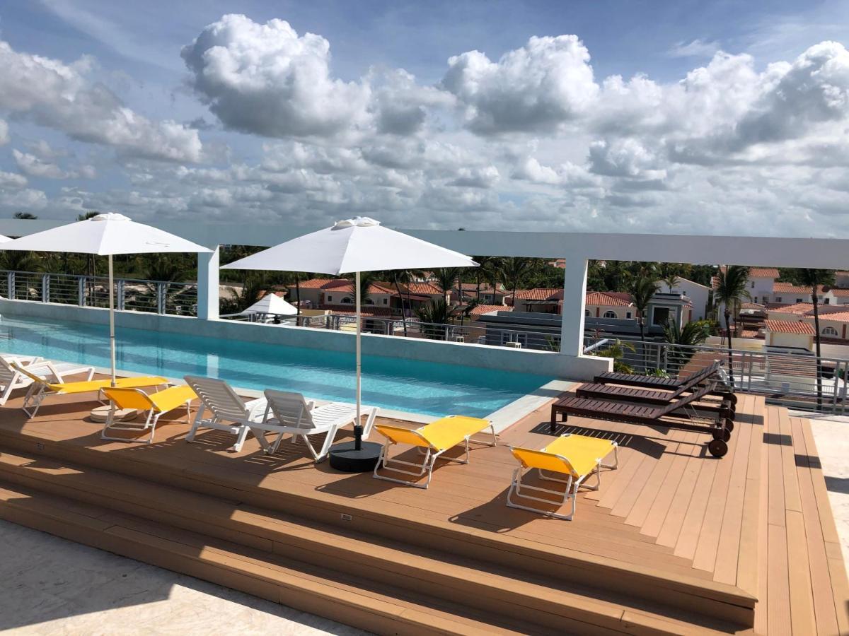 Vacation Studios With Rooftop Pool, Beach Club, Spa, Restaurants - Ducassi Collection - Playa Los Corales Пунта-Кана Экстерьер фото